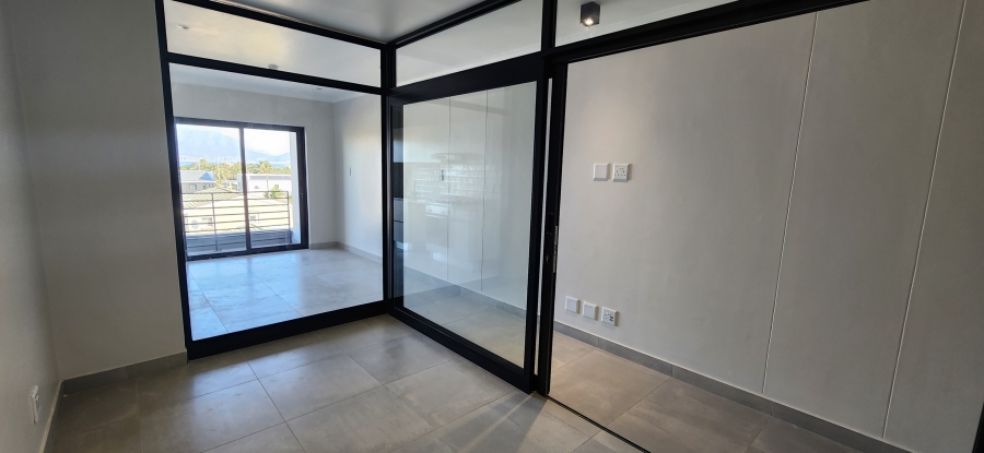 To Let 1 Bedroom Property for Rent in Table View Western Cape